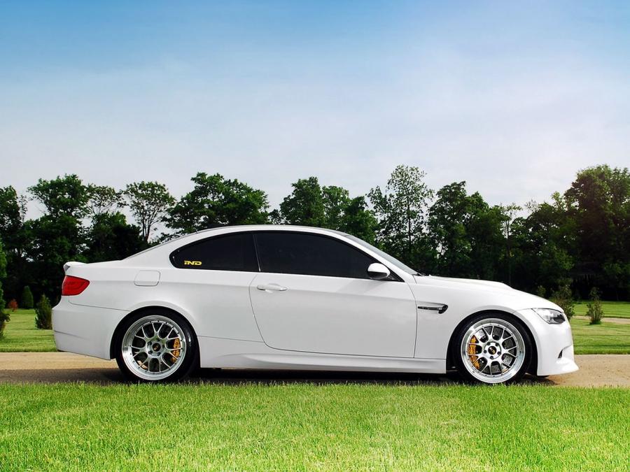 BMW M3 Coupe by IND Distribution 2011 года  (фото 3 из 24)